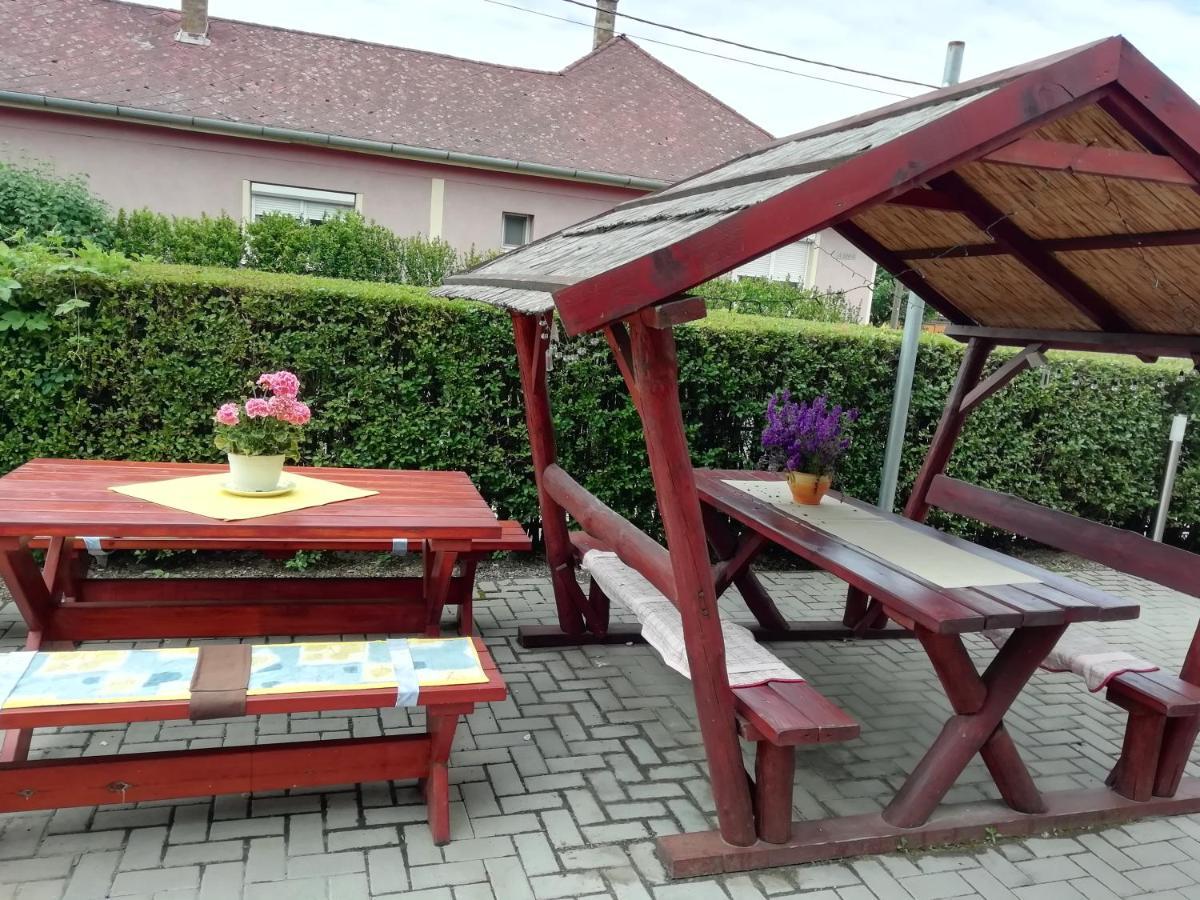 Apartmán Vadasztanya Fogado Egerszalók Exteriér fotografie